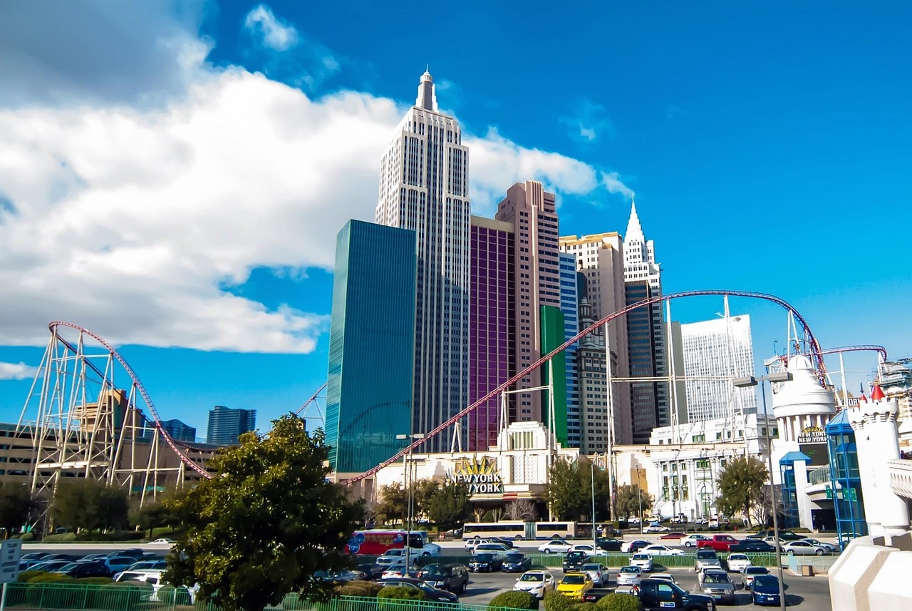 The Ultimate Guide to Slot Machines: How to Play and Win